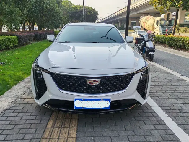 Cadillac CT5 — Фото автомобиля 2
