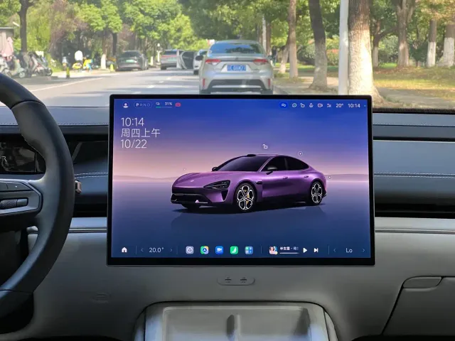 Xiaomi SU7 — Фото автомобиля 12