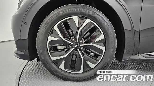 Kia EV6 — Фото автомобиля 5
