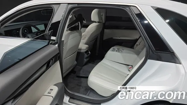 Hyundai Grandeur — Фото автомобиля 12