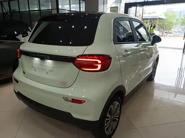 Leapmotor T03 — Фото автомобиля 6