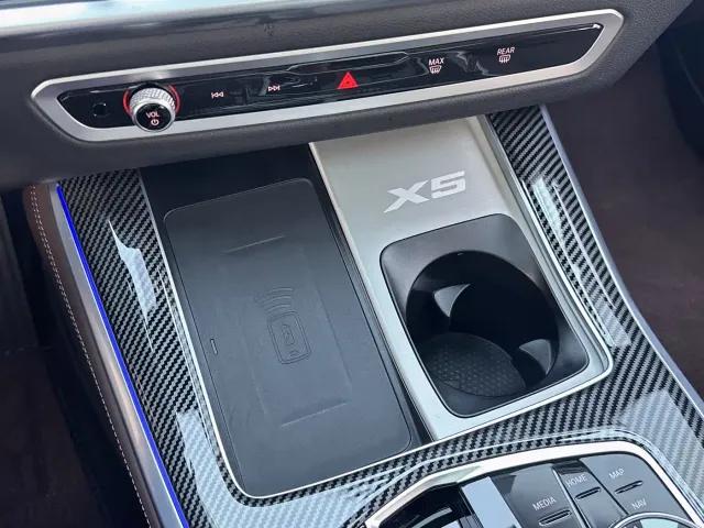 BMW X5 — Фото автомобиля 4