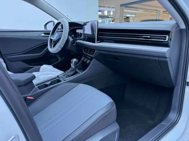 Volkswagen Sagitar — Фото автомобиля 5