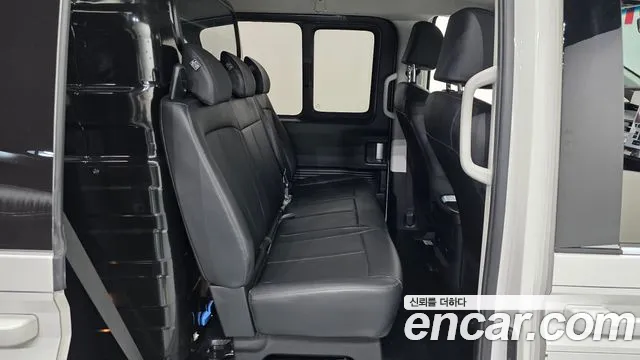 Hyundai Staria Staria Карго 5 мест — Фото автомобиля 12