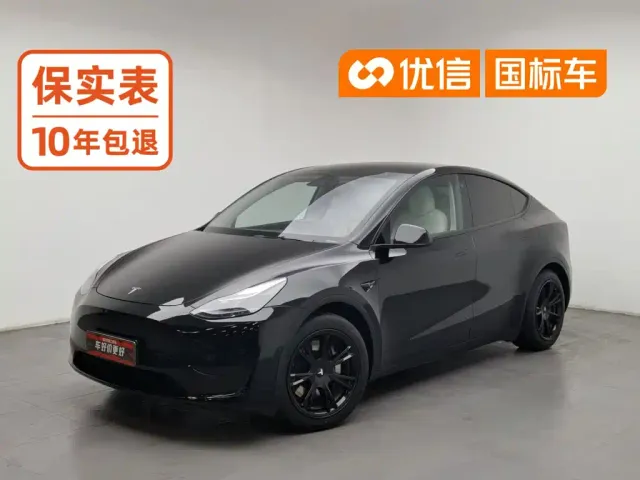 Фотография автомобиля — Tesla Model Y