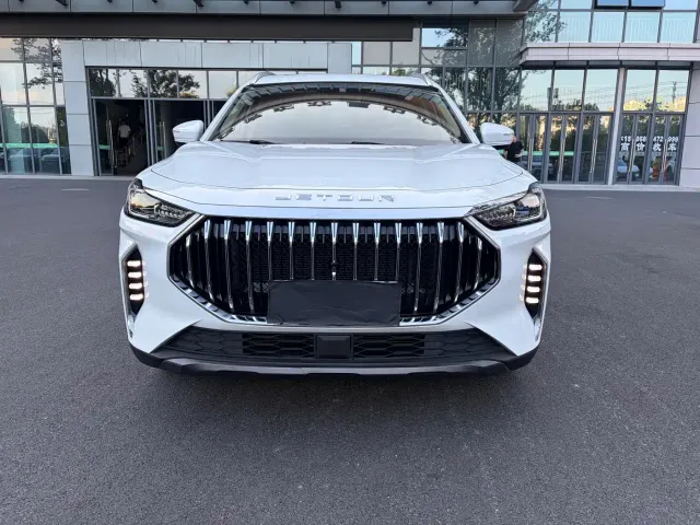 Jetour X70 Plus — Фото автомобиля 2