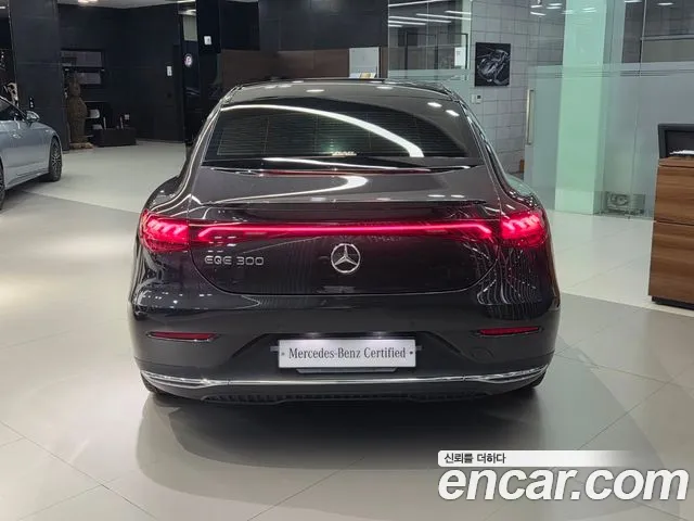Mercedes-Benz EQE V295 — Фото автомобиля 4