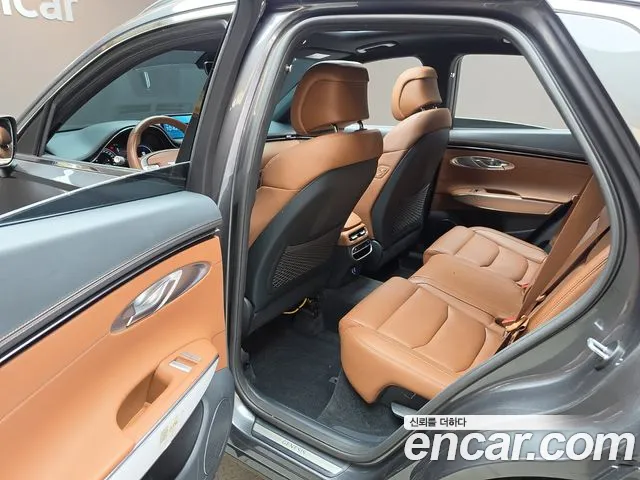Genesis GV70 — Фото автомобиля 18