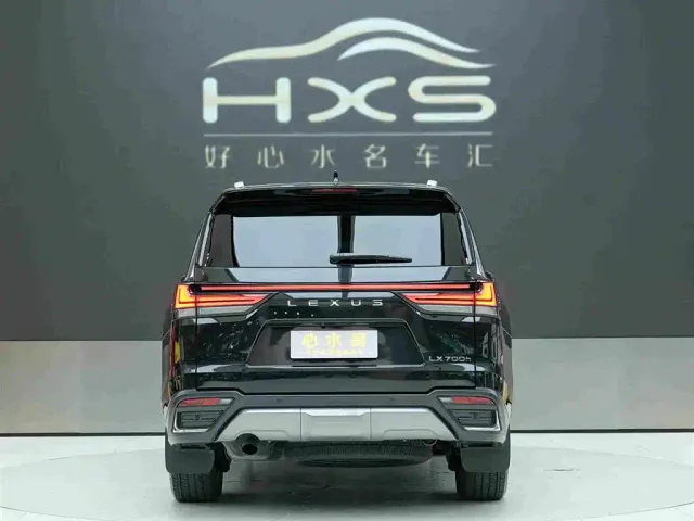 Lexus LX — Фото автомобиля 5