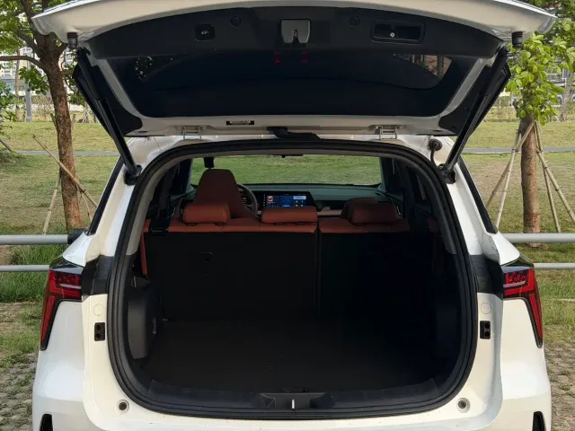 Changan CS75 Plus — Фото автомобиля 20