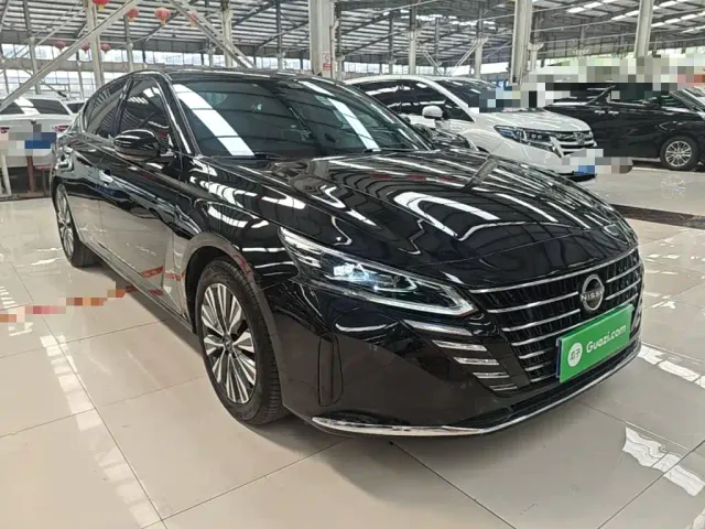 Nissan Teana — Фото автомобиля 3