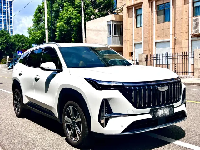 Geely Boyue L — Фото автомобиля 2