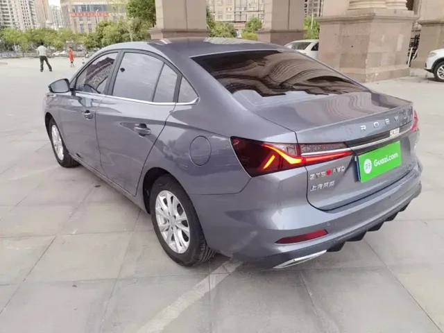 Roewe i5 — Фото автомобиля 4