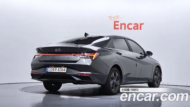 Hyundai Avante CN7 — Фото автомобиля 2