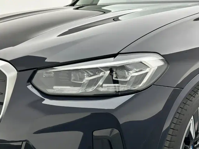 BMW iX3 — Фото автомобиля 23