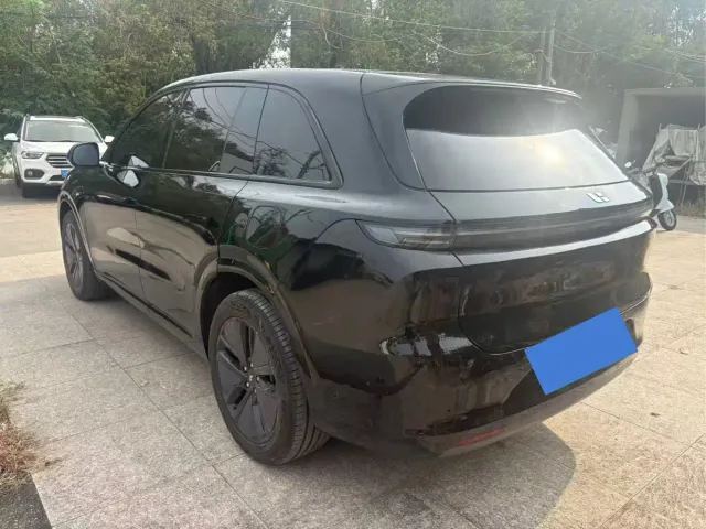Li Auto L6 — Фото автомобиля 10