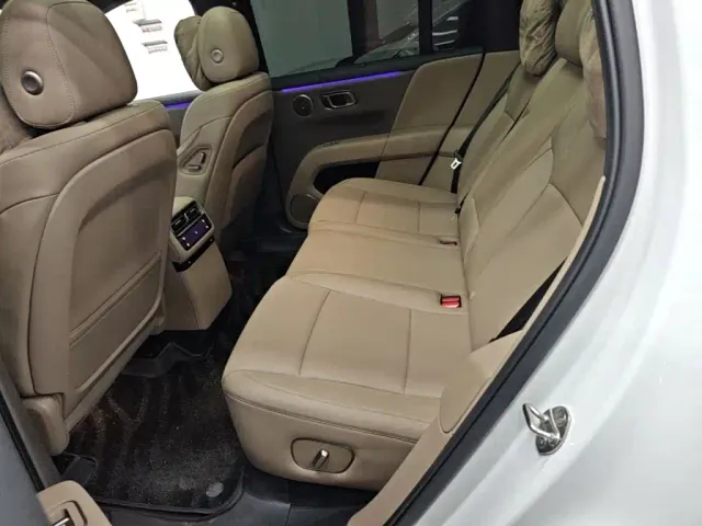 Li Auto i6 — Фото автомобиля 16