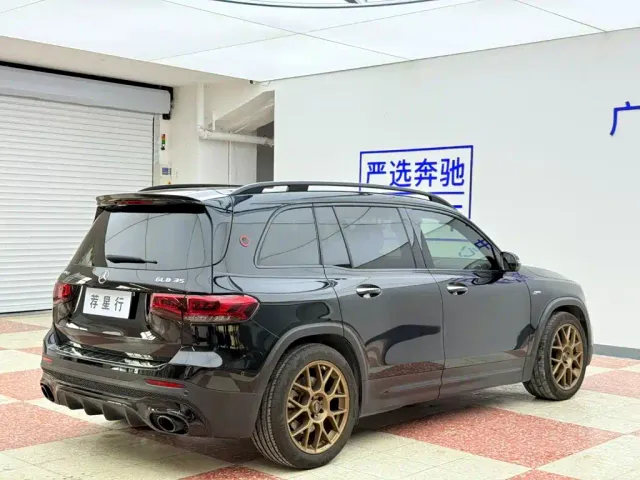 Mercedes-Benz GLB AMG — Фото автомобиля 8