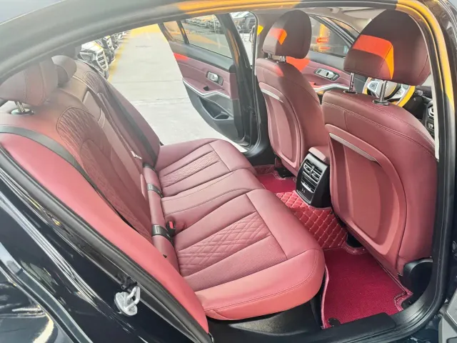 BMW 3 Series — Фото автомобиля 17