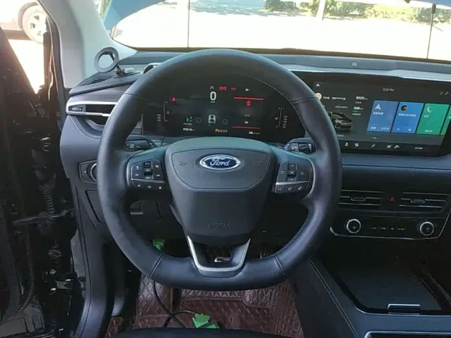 Ford Edge — Фото автомобиля 10