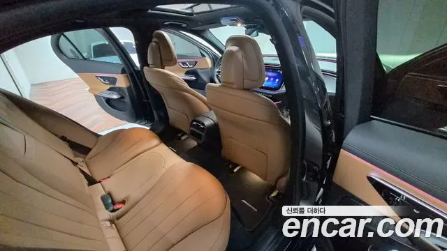 Mercedes-Benz E-Class W214 — Фото автомобиля 10