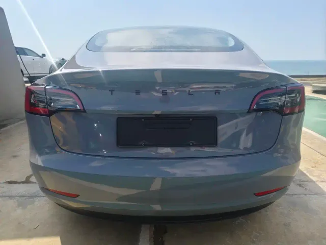 Tesla Model 3 — Фото автомобиля 14