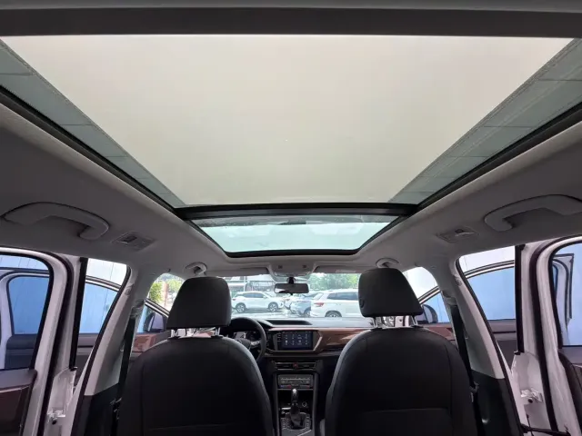 Volkswagen Tharu — Фото автомобиля 18
