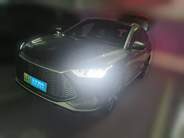 Фотография автомобиля — BYD Song PLUS