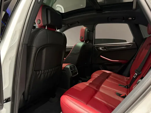 Porsche Macan — Фото автомобиля 9