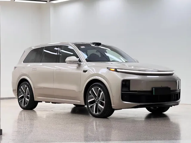 Li Auto L9 — Фото автомобиля 3