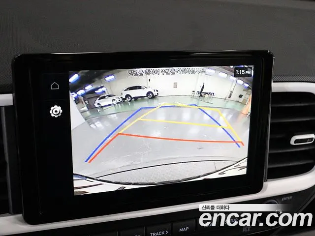Hyundai Venue — Фото автомобиля 14