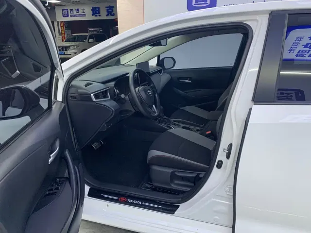 Toyota Corolla — Фото автомобиля 11