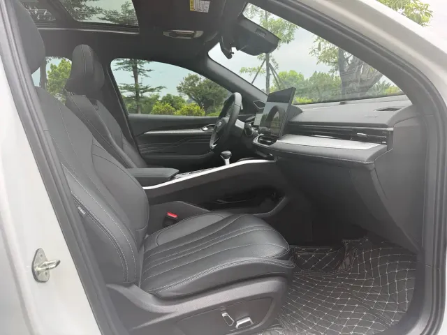 Geely Xingrui — Фото автомобиля 10