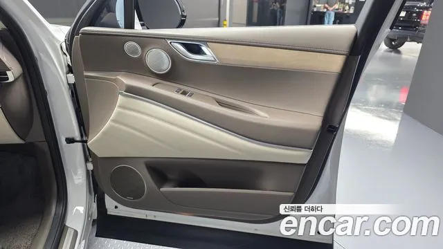 Genesis GV80 — Фото автомобиля 13