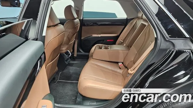 Hyundai Grandeur Grandeur (GN7) 2.5 Бензин 2WD — Фото автомобиля 3
