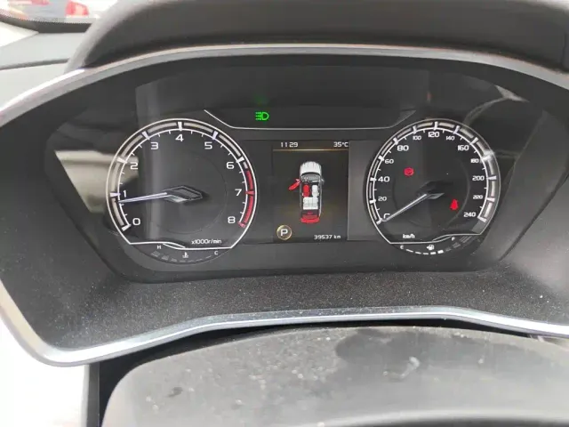Geely Binyue — Фото автомобиля 8