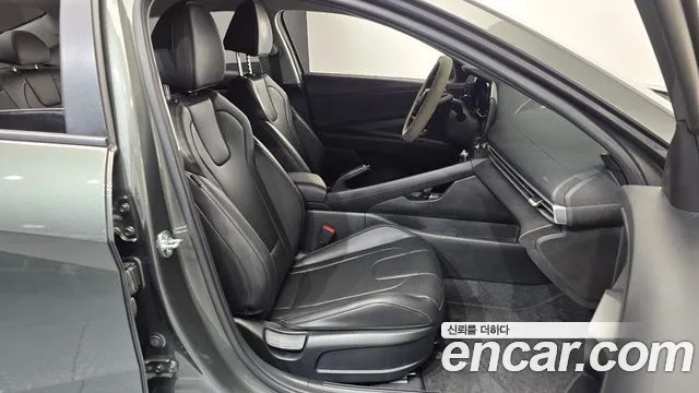 Hyundai Avante CN7 — Фото автомобиля 16