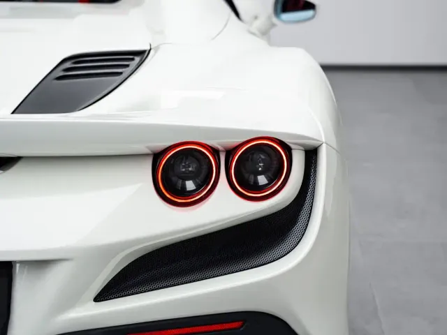 Ferrari F8 — Фото автомобиля 10