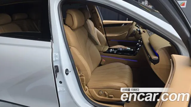 Genesis G80 Бензин 3.5 турбо AWD — Фото автомобиля 12