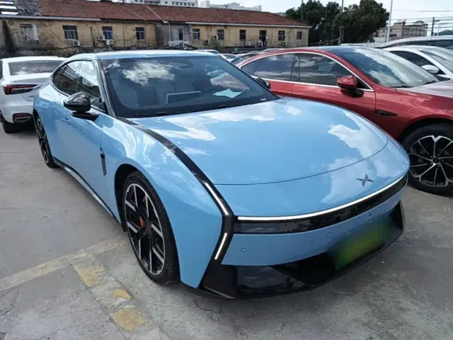 Xpeng P7 — Фото автомобиля 3