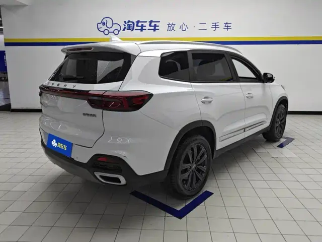 Chery Tiggo 8 — Фото автомобиля 3