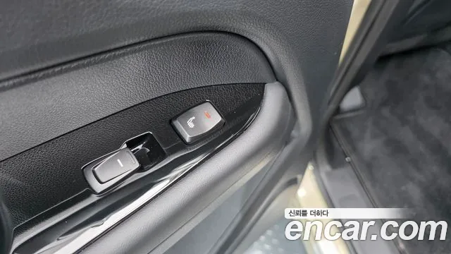 KG_Mobility_Ssangyong Rexton Новый Rexton Sport Khan Дизель 2.2 4WD — Фото автомобиля 25