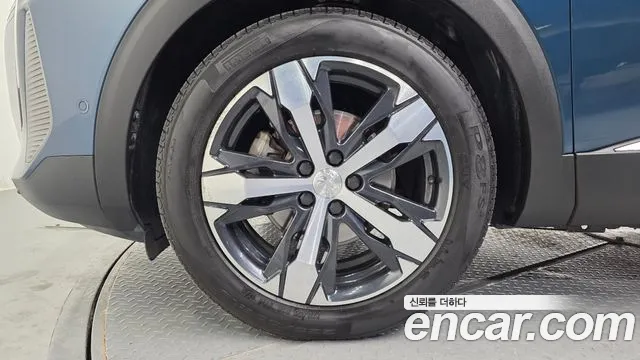 Peugeot 3008 — Фото автомобиля 5