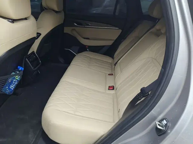 Geely Xingyue L — Фото автомобиля 16