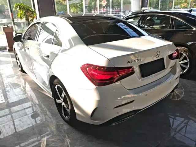 Mercedes-Benz A-Class — Фото автомобиля 4