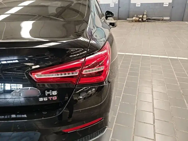 Hongqi H5 — Фото автомобиля 7