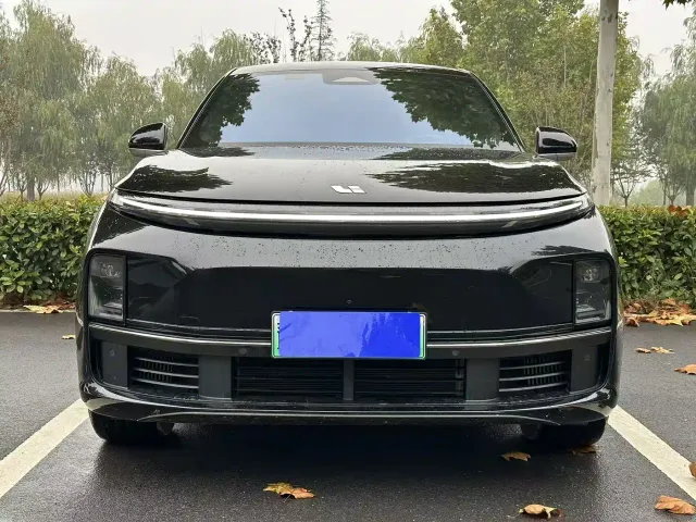 Li Auto L7 — Фото автомобиля 2