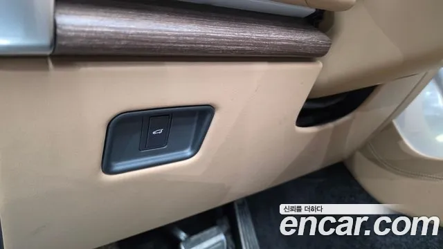 Land Rover Range Rover — Фото автомобиля 28