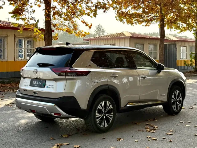 Nissan X-Trail — Фото автомобиля 5