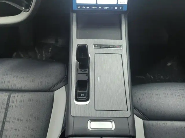 Geely Boyue L — Фото автомобиля 16
